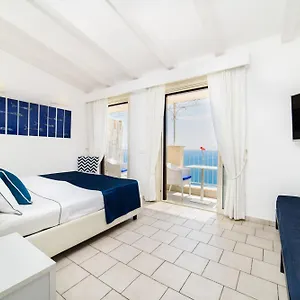 Alojamento de Acomodação e Pequeno-almoço Residenza Al Pesce D'oro, Amalfi