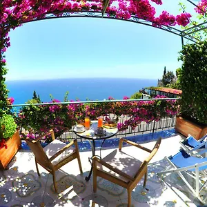 Alojamento de Acomodação e Pequeno-almoço Costa D'amalfi, Amalfi